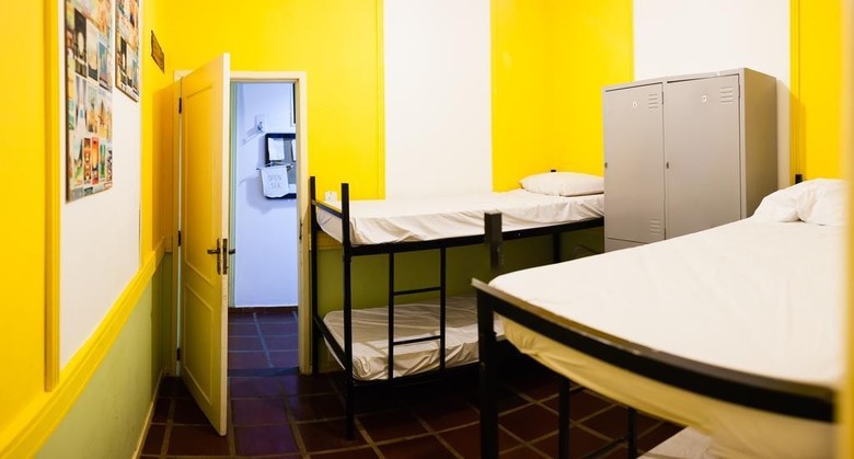 Yolo Hostel