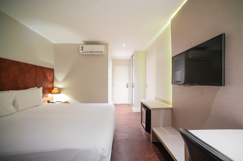 Hotel Slaviero Conceptual Brut