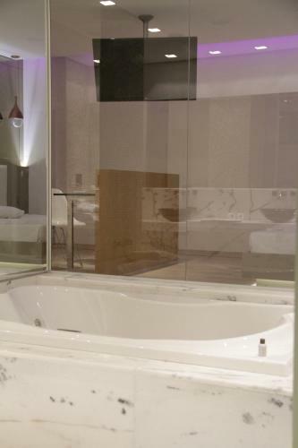 Hotel Motel Le Monde - Adults Only