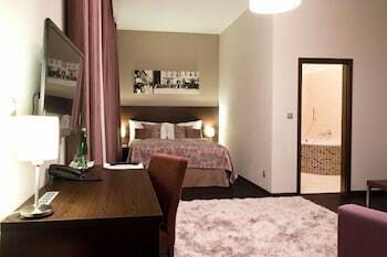 Old Town Hotel