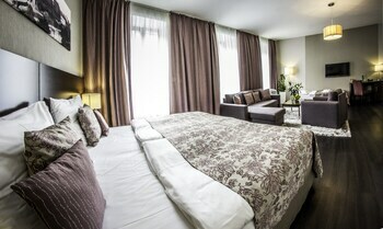 Old Town Hotel