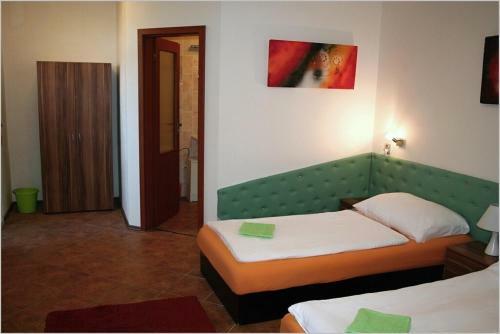 Hostal Penzion Derivia