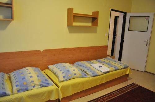 Hotel Kom�rov