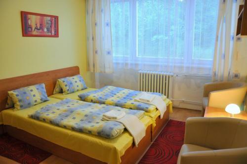 Hotel Kom�rov