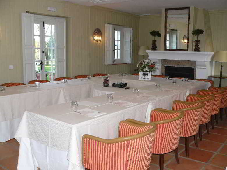 Arcos Gardens Country Estate