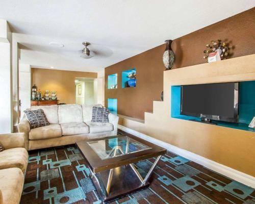 Posada Quality Inn Near University Of Arizona