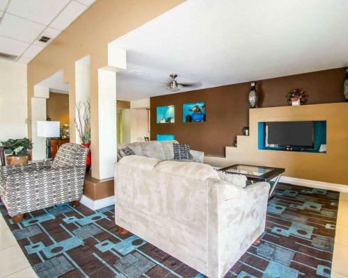 Posada Quality Inn Near University Of Arizona
