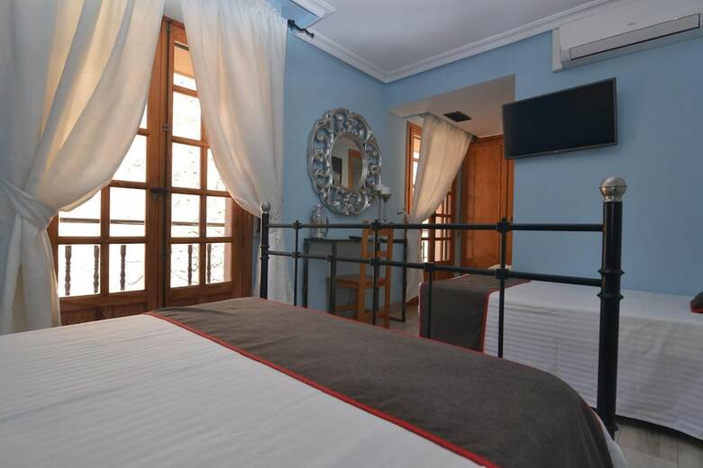 Hotel Hoster�a El Bodeg�n De Gredos