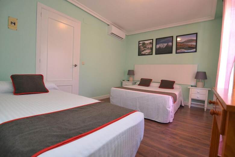 Hotel Hoster�a El Bodeg�n De Gredos