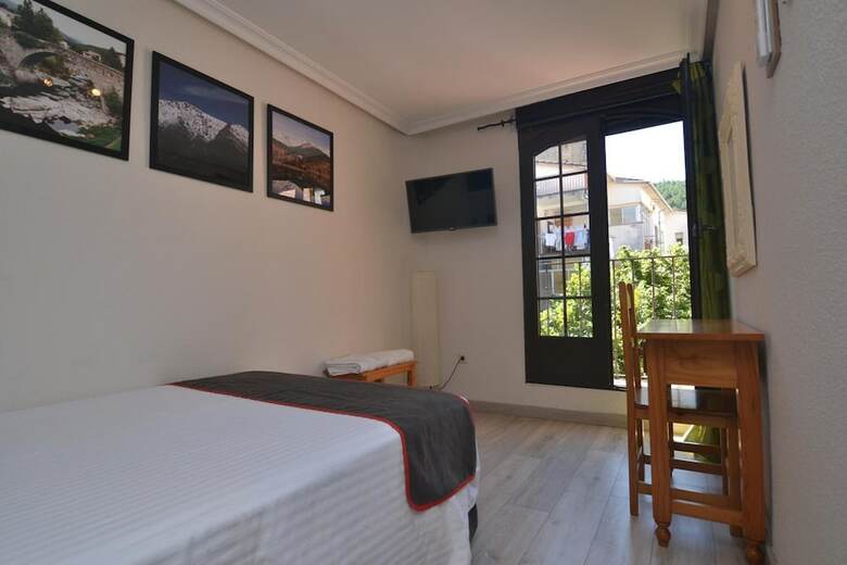 Hotel Hoster�a El Bodeg�n De Gredos