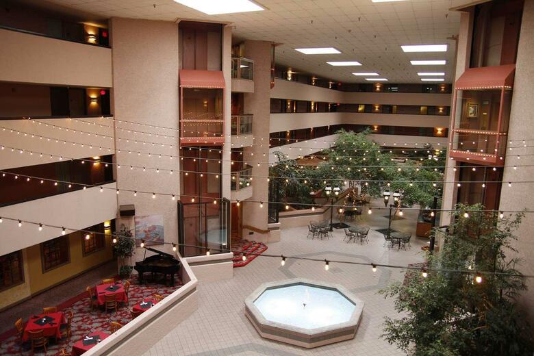 Viscount Suite Hotel