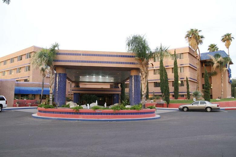 Viscount Suite Hotel