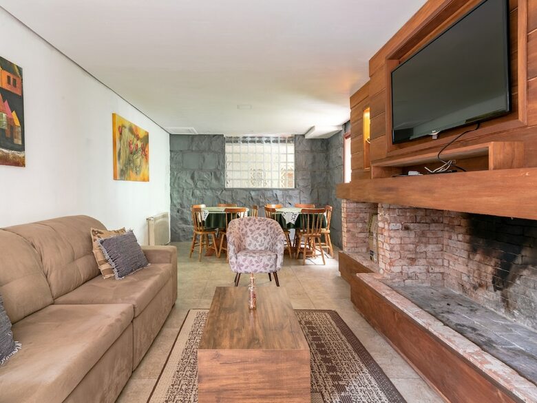 Hostal Pousada Canela