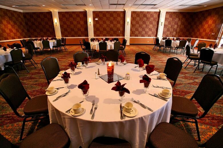 Hotel Doubletree Suites By Hilton Tucson Airport