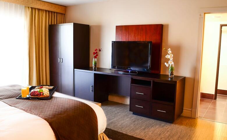 Hotel Doubletree Suites By Hilton Tucson Airport