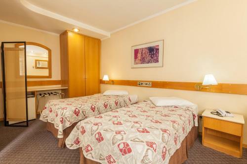Norton Hotel Executive