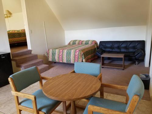 Motel Budget Host Inn Williams