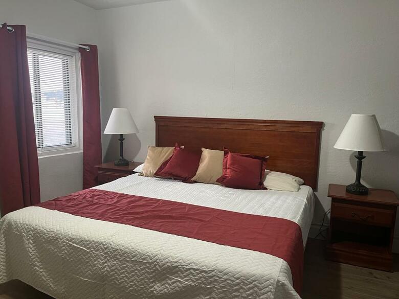 9 Arizona Motor Hotel