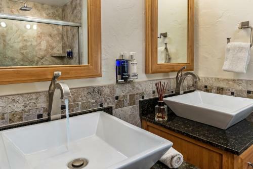 Bed & Breakfast Sheridan House Inn- Adult Only Accommodation