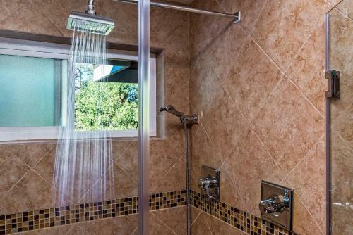 Bed & Breakfast Sheridan House Inn- Adult Only Accommodation