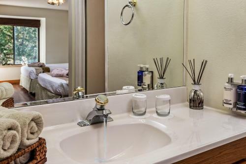 Bed & Breakfast Sheridan House Inn- Adult Only Accommodation