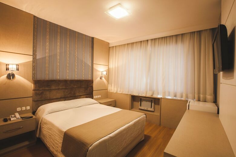Curitiba Palace Hotel