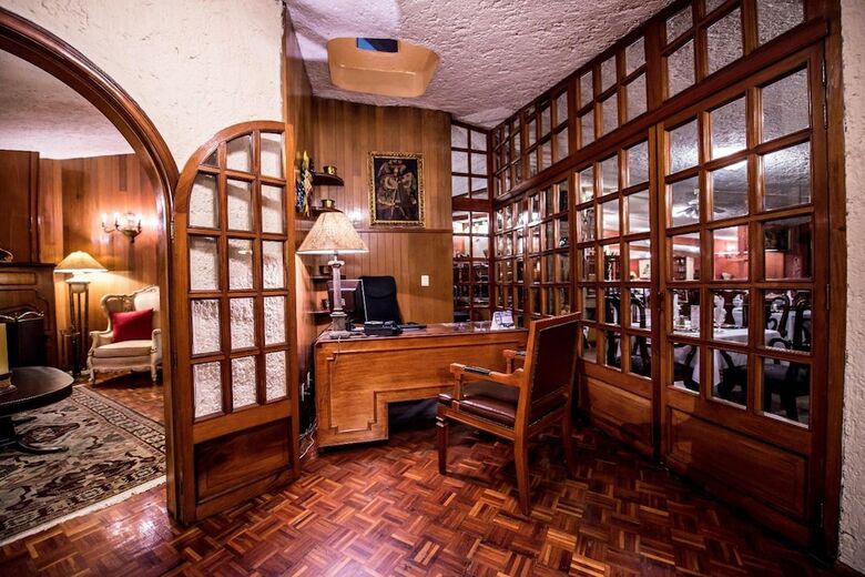 Hotel La Mansion Del Sol