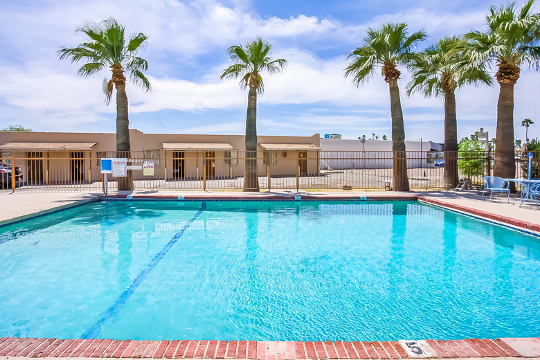 Posada Arizona Inn & Suites