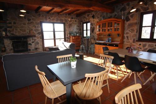 Agroturismo Casa Rural Artola