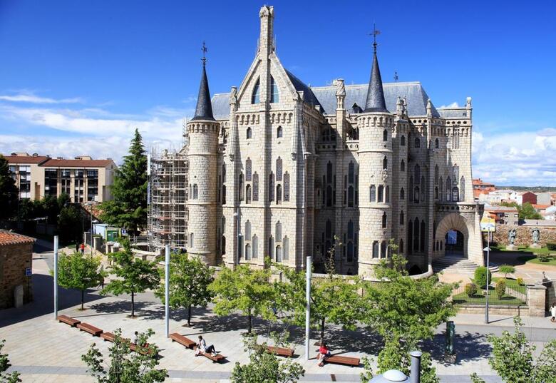 Hotel Gaudi