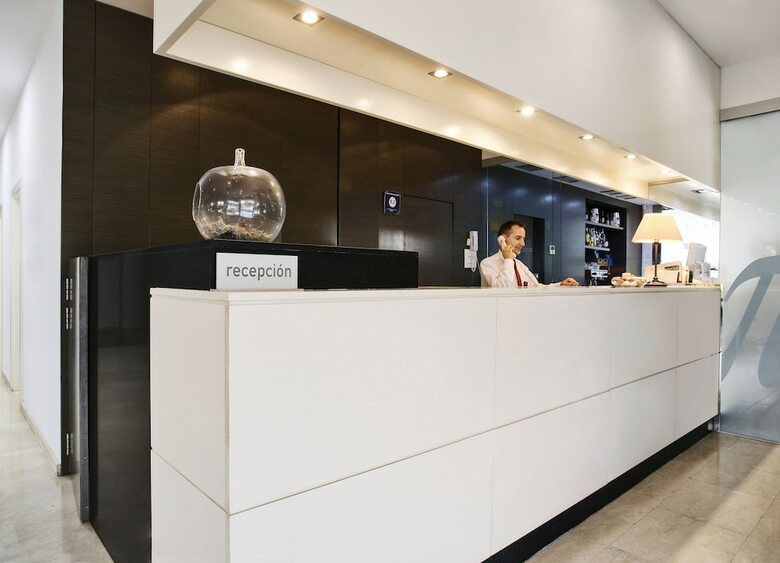 Azz Valencia T�ctica Hotel