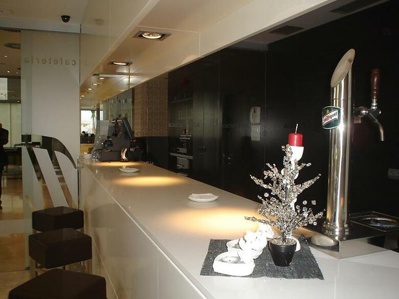 Azz Valencia T�ctica Hotel