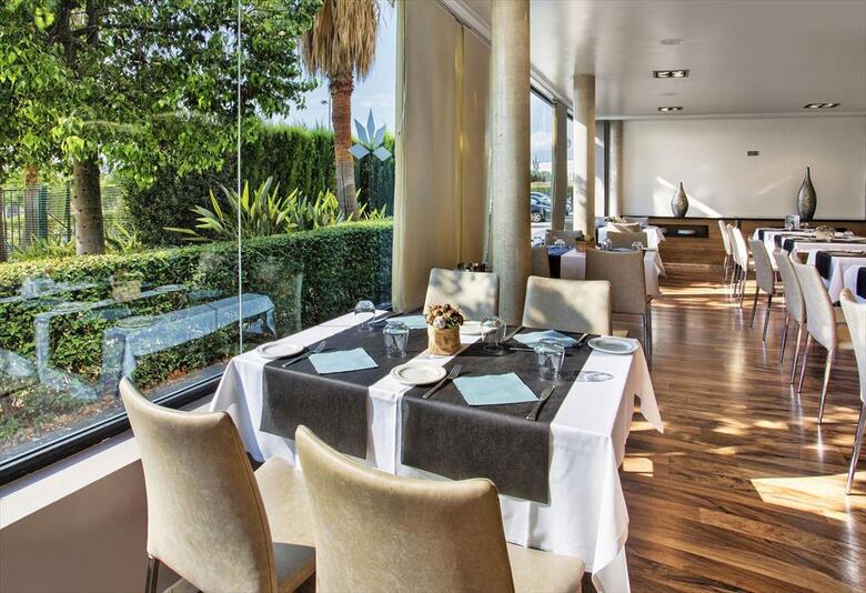 Azz Valencia T�ctica Hotel