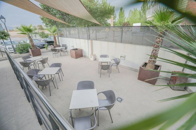 Hotel Conquista De Granada