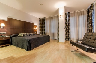 Hotel Conquista De Granada