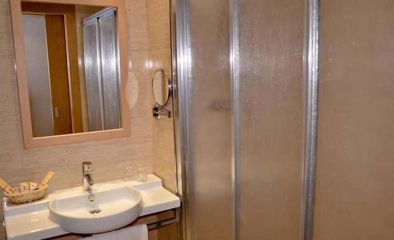 Tch Hotel