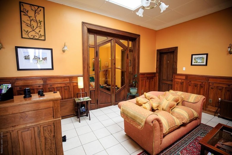 Art Nouveau Hostal