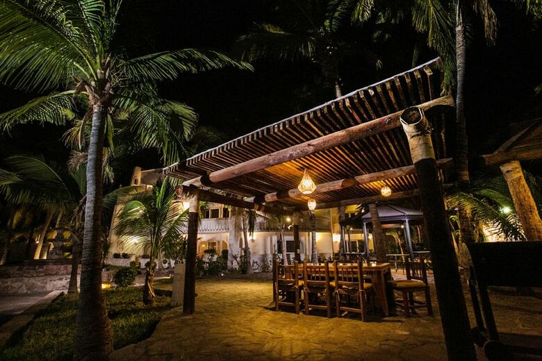Hotel & Suites El Moro