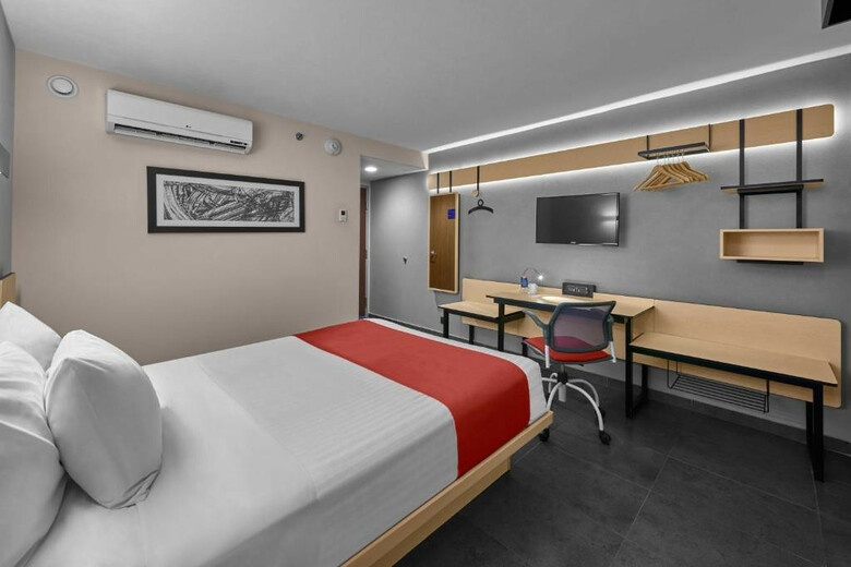 Hotel City Express La Paz
