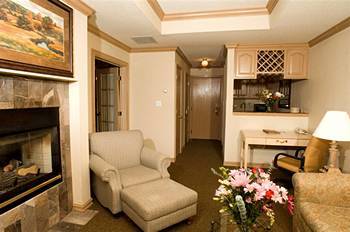 Aspen Hotel And Suites