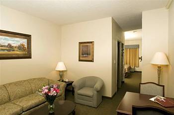 Aspen Hotel And Suites