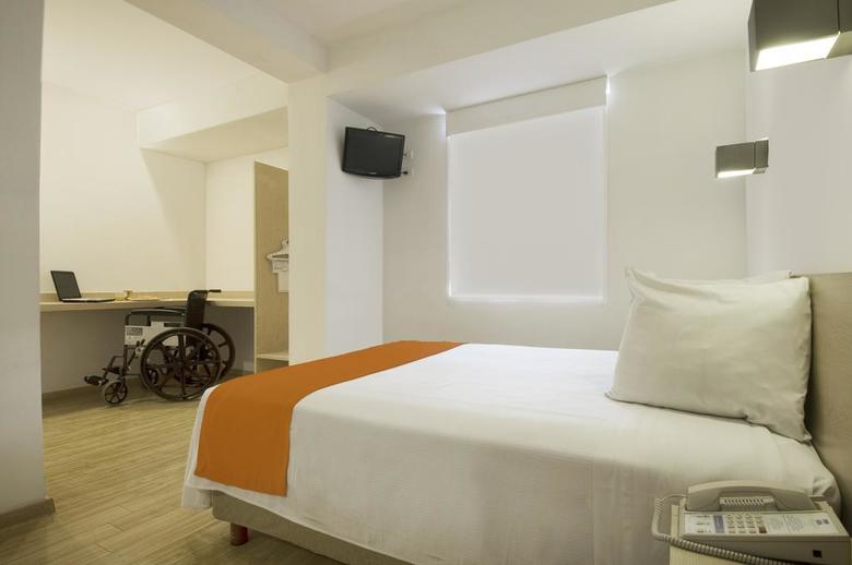 Hotel One Leon Poliforum