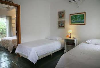 Hostal Pousada Dos Hibiscos