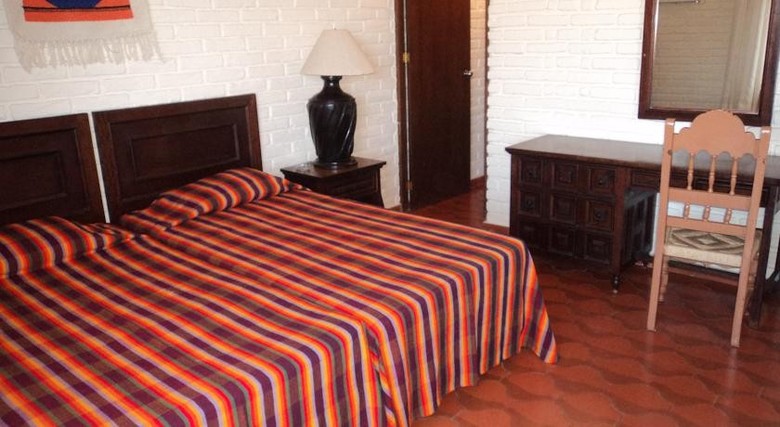Aparthotel La Casa Contenta
