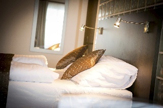Hostal U Tr� Hrusek Suites & Apartments