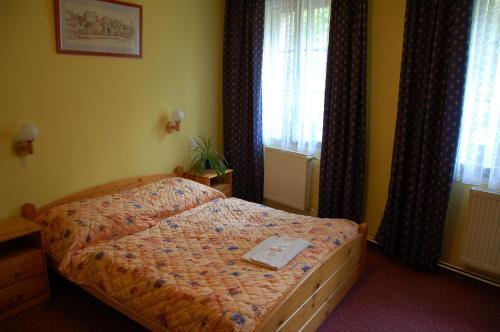 Hostal Pension Garni