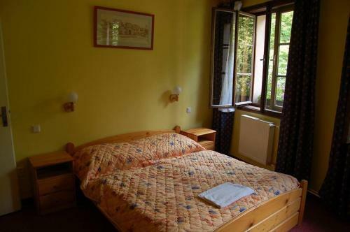 Hostal Pension Garni