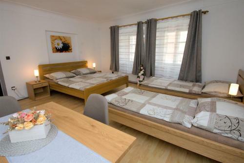 Hostal Pension Rosa