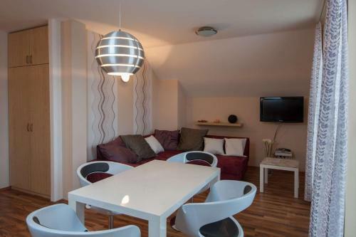 Hostal Pension Pod Skalkou