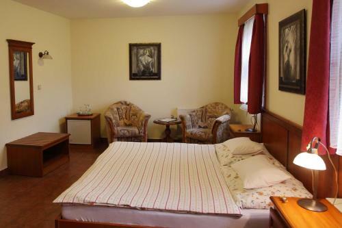 Hostal Rodinn� Pension Antoni
